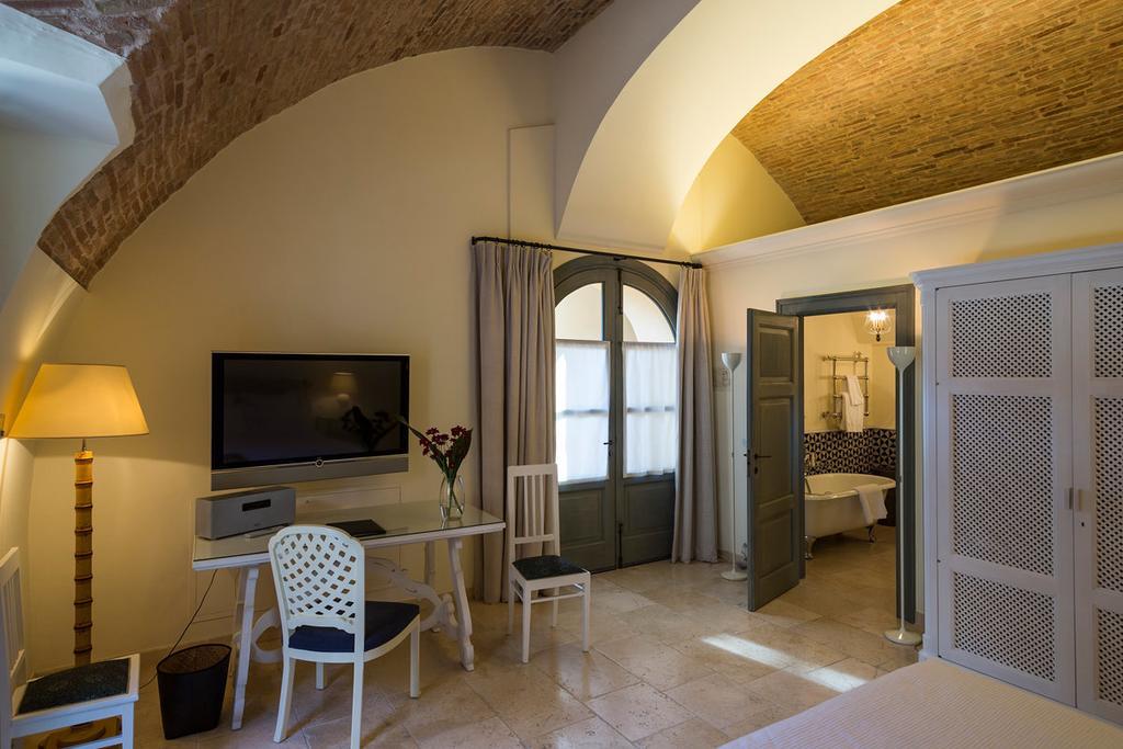 Palazzo Margherita Bernalda Esterno foto