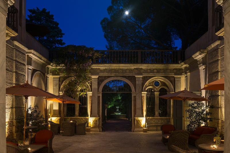 Palazzo Margherita Bernalda Esterno foto